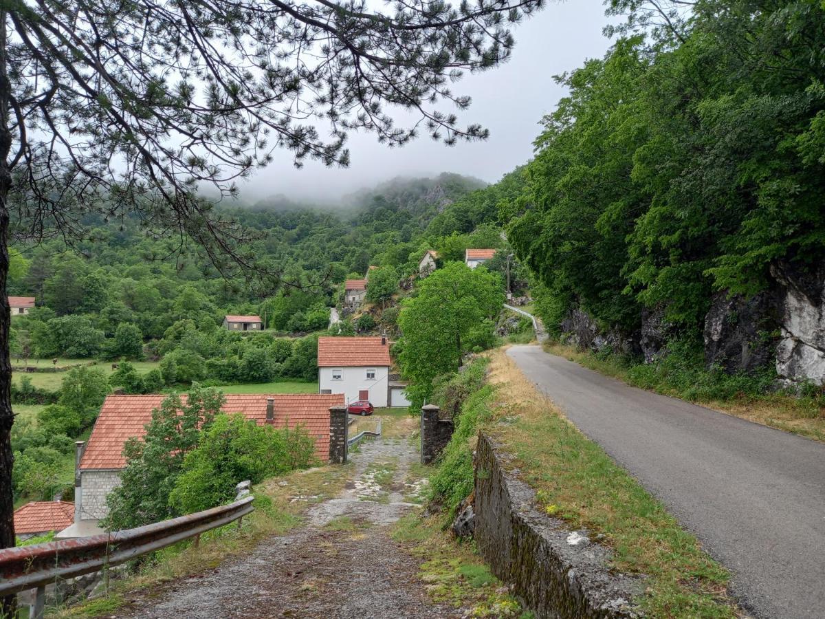 Konak Ugnji-Village Цетинє Екстер'єр фото