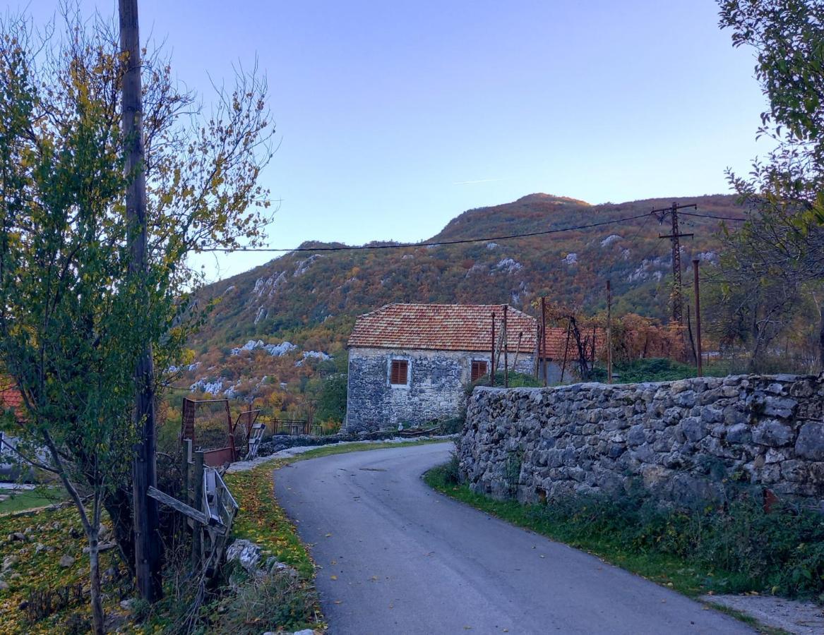Konak Ugnji-Village Цетинє Екстер'єр фото